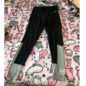 VS Pink Yoga Leggings